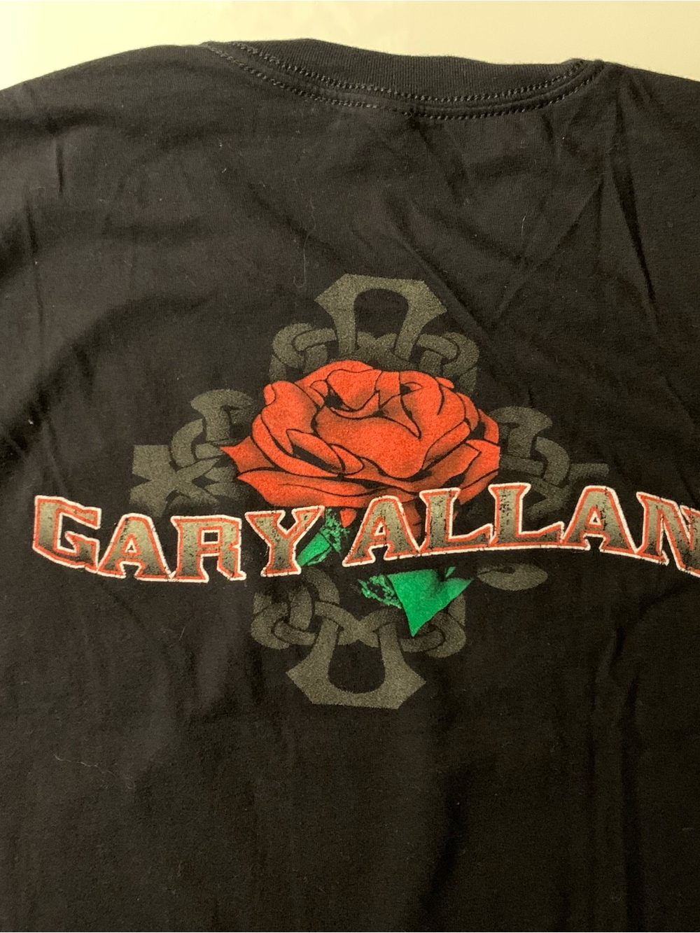 Gary Allan Black Band Tee with Red Rose Graphic M